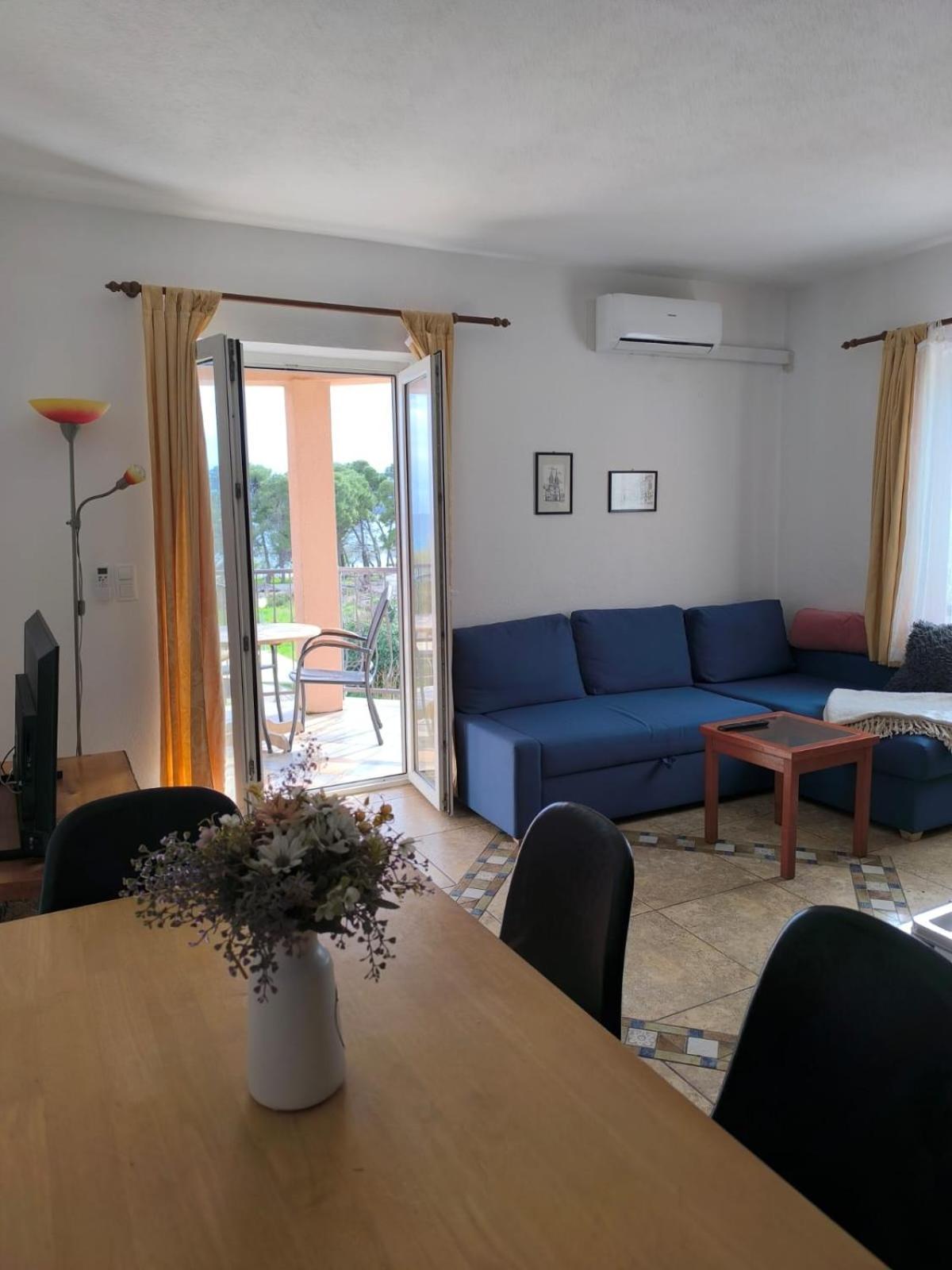 Apartments Blanca Vodice Eksteriør bilde