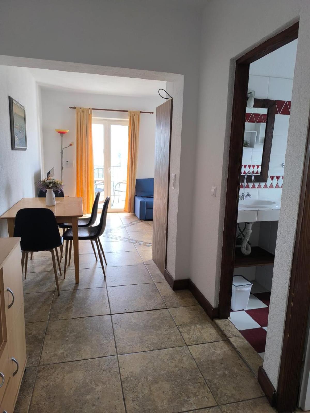 Apartments Blanca Vodice Eksteriør bilde