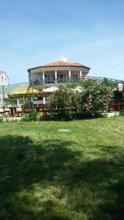 Apartments Blanca Vodice Eksteriør bilde